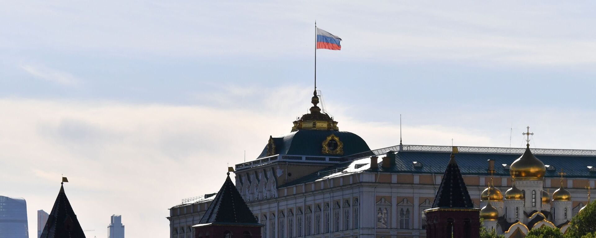 Большой Кремлевский дворец на территории Московского Кремля - Sputnik Латвия, 1920, 23.05.2021