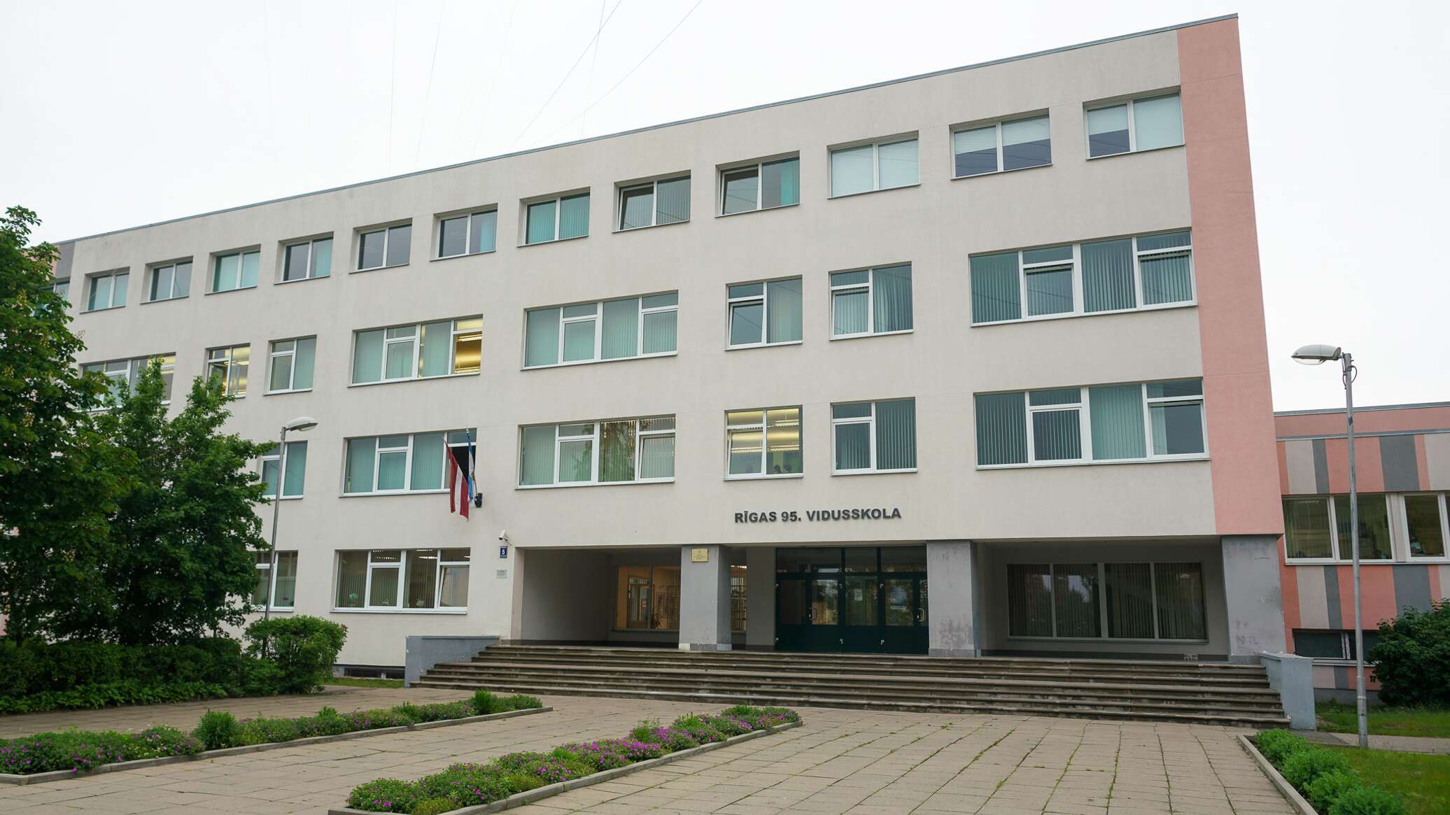 школы в латвии
