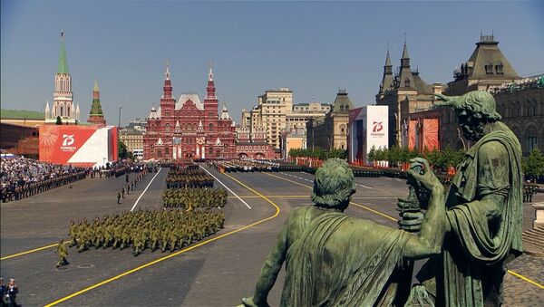 Военнослужащие стран бывшего СССР на параде Победы в Москве - Sputnik Latvija