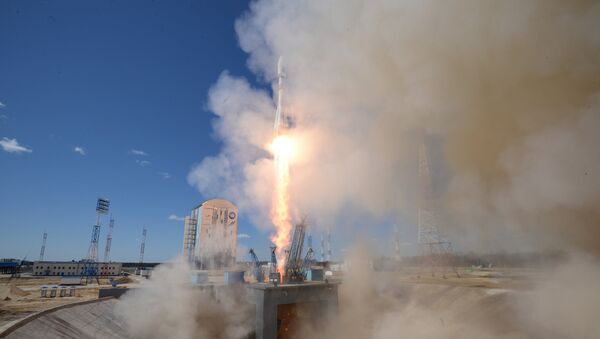Первый пуск ракеты-носителя с космодрома Восточный - Sputnik Латвия