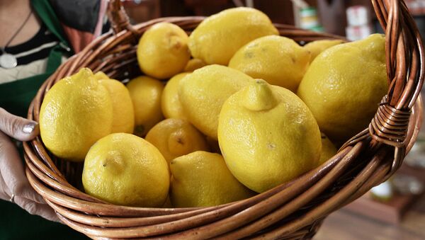 Лимоны в корзине - Sputnik Латвия