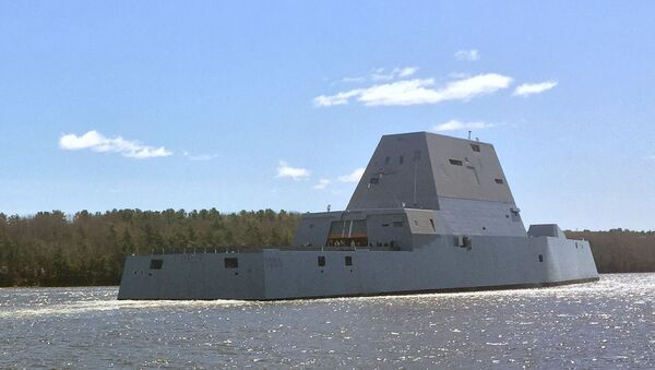 Amerikāņu superkuģis USS Zumwalt - Sputnik Latvija
