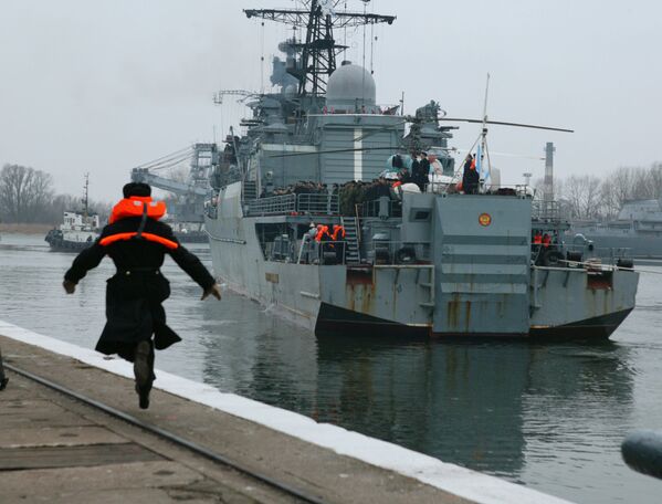 Сторожевой корабль (СКР) Балтийского флота Неустрашимый - Sputnik Латвия