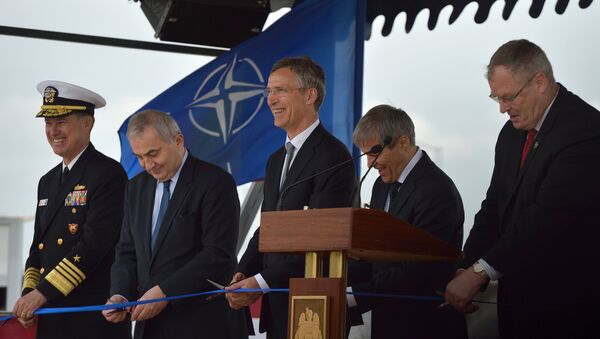 Церемония открытия американского комплекса ПРО Aegis Ashore на румынской военной базе в Девеселу - Sputnik Latvija