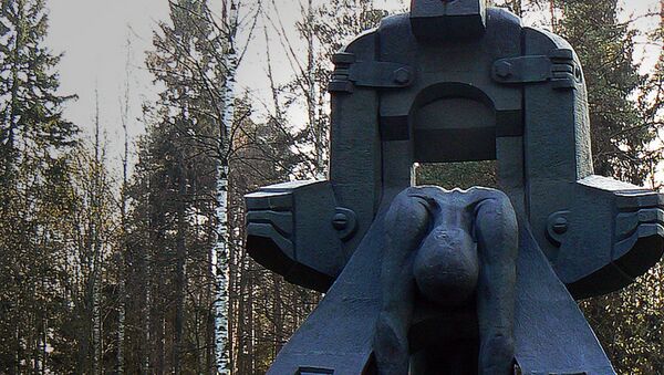 Памятник Молох тоталитаризма - Sputnik Латвия