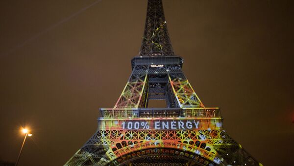 Eifeļa tornis Parīzē. Foto no arhīva - Sputnik Latvija