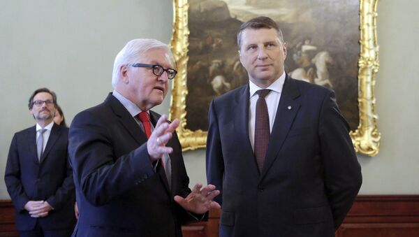 Встреча Раймондса Вейониса с министром иностранных дел Германии Франком-Вальтером Штайнмайером - Sputnik Латвия