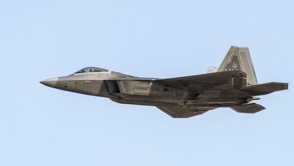 ASV GKS iznīcinātājs F-22 - Sputnik Latvija