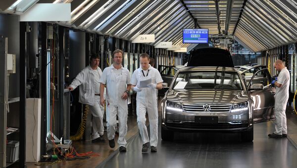 Завод Volkswagen в Дрездене - Sputnik Латвия