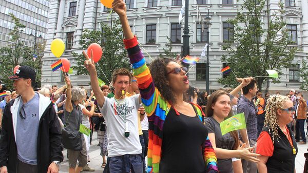 Участники Baltic Pride в Вильнюсе Участники Baltic Pride в Вильнюсе - Sputnik Latvija
