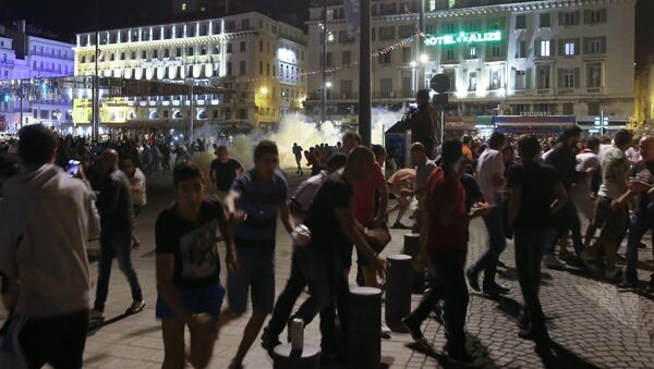 Futbola līdzjutēju sarīkotās nekārtības Marseļā. Foto no arhīva - Sputnik Latvija