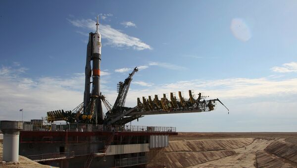 Вывоз и установка на старт ракеты - Sputnik Латвия