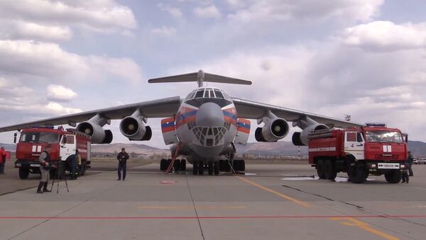 Вылет пропавшего Ил-76 для тушения пожаров в Иркутской области до исчезновения - Sputnik Латвия