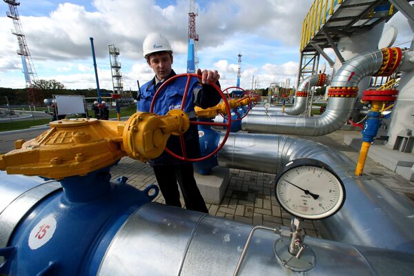 У Украины остался последний шанс спасти свою трубу и деньги У Украины остался последний шанс спасти свою трубу и деньги - Sputnik Латвия
