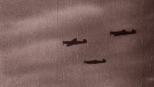 Первый налет гитлеровских ВВС на Москву. Съемки 1941 года - Sputnik Латвия