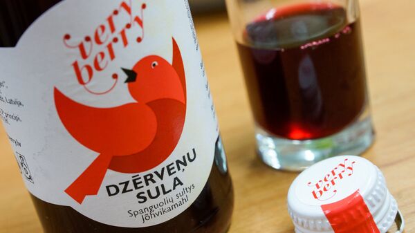 Клюквенный сок Very Berry Клюквенный сок Very Berry - Sputnik Латвия