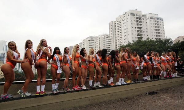 Участницы конкурса Miss BumBum 2016. Участницы конкурса Miss BumBum 2016. - Sputnik Латвия