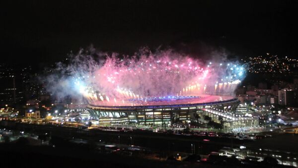 Праздничный салют в честь закрытия Олимпийских игр в Рио-де-Жанейро - Sputnik Латвия
