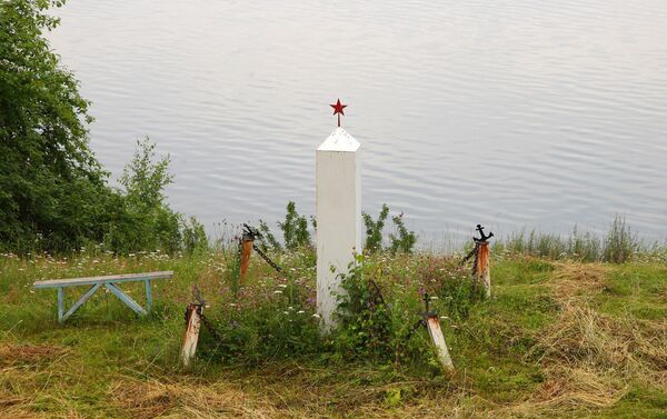 На берегу Байкала около заброшенного села… - Sputnik Латвия