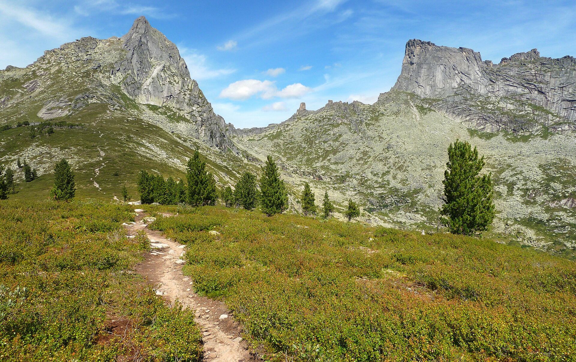 Горы в красноярском крае фото