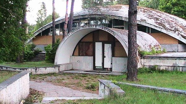 Развалины ресторана Senite на трассе Латвия - Псков Развалины ресторана Senite на трассе Латвия - Псков - Sputnik Латвия