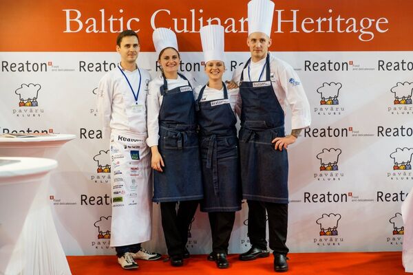 Команда латвийских поваров на конкурсе Baltic Culinary Heritage 2016 Команда латвийских поваров на конкурсе Baltic Culinary Heritage 2016 - Sputnik Латвия