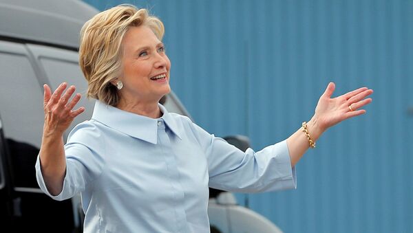 ASV prezidenta kandidāte no demokrātu partijas Hilarija Klintone - Sputnik Latvija