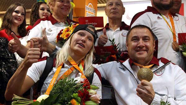 Возвращение паралимпийцев из Рио - Sputnik Латвия
