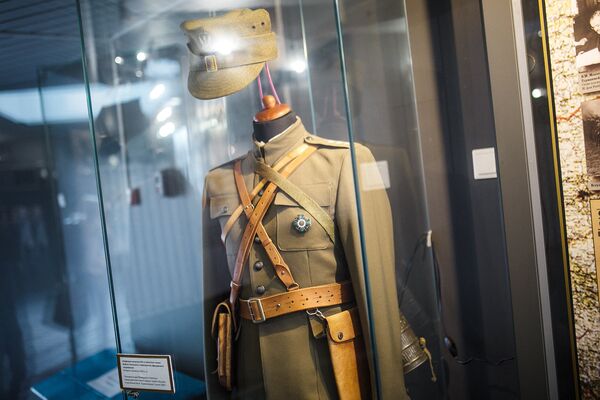 В музее Мемориального комплекса Катынь В музее Мемориального комплекса Катынь - Sputnik Латвия
