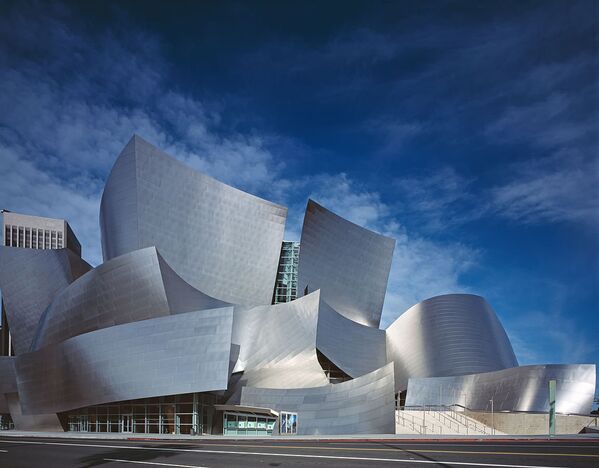 Концертный зал имени Уолта Диснея (Лос-Анджелес, США, архитектор Фрэнк Гери) - Sputnik Латвия