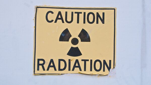 Знак Осторожно радиация - Sputnik Latvija