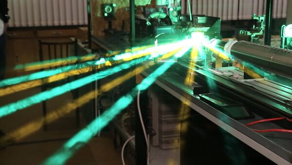 Сверхточный лазер на парах стронция – уникальная разработка российских ученых - Sputnik Латвия
