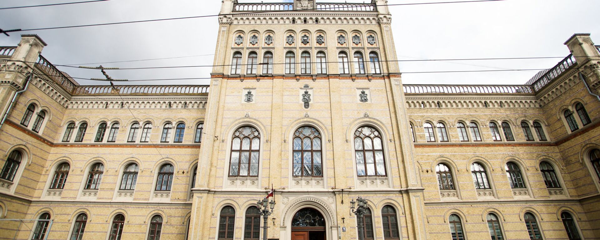 Latvijas universitātes galvenā ēka Latvijas universitātes galvenā ēka - Sputnik Latvija, 1920, 27.09.2021