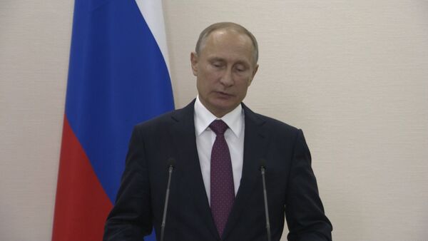 Путин рассказал об итогах переговоров нормандской четверки в Берлине - Sputnik Латвия