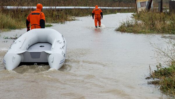 Glābēji plūdu laikā. Foto no arhīva - Sputnik Latvija