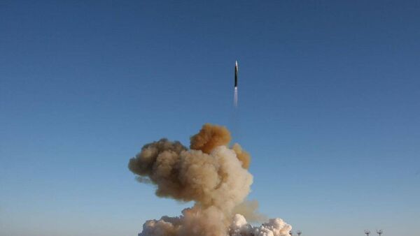 Запуск модифицированной ракеты УР-100Н УТТХ - Sputnik Латвия
