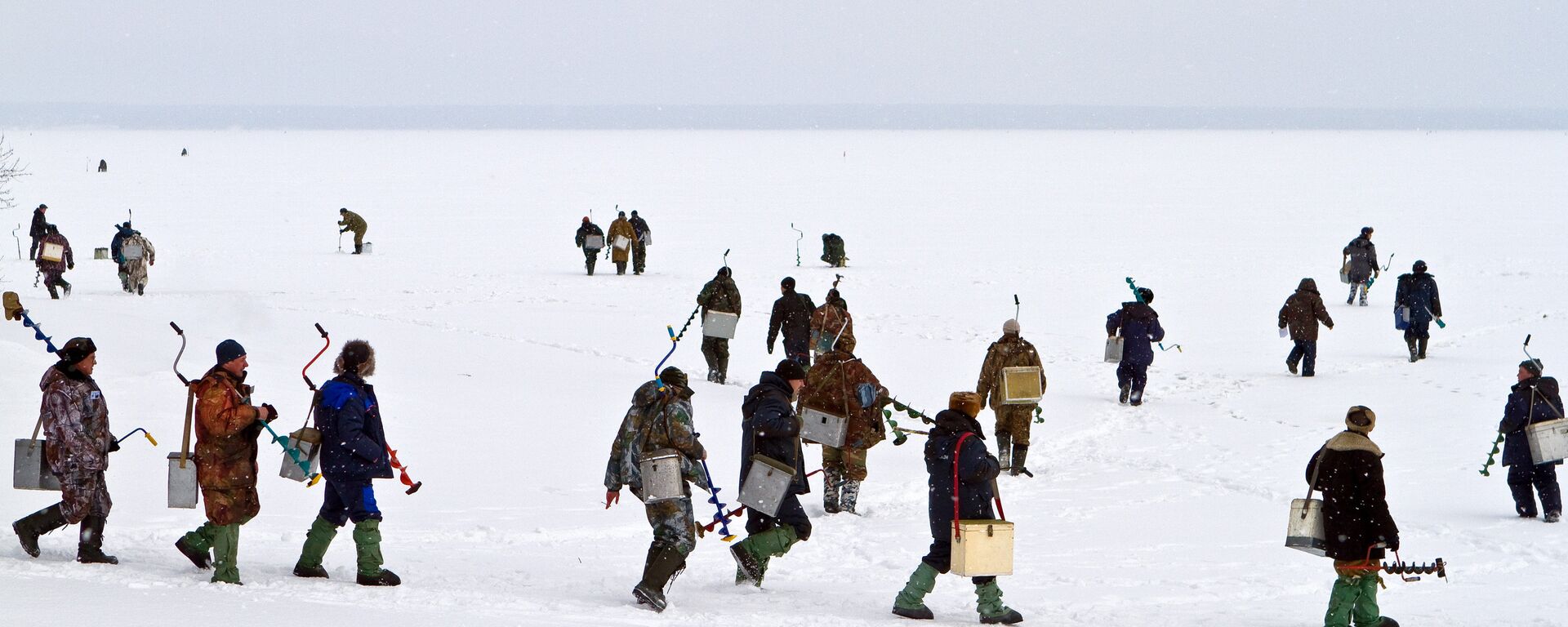 Рыбаки на льду - Sputnik Латвия, 1920, 28.02.2021