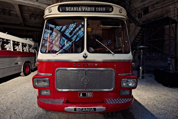 Unikāla retroautobusu izstāde Unikāla retroautobusu izstāde - Sputnik Latvija