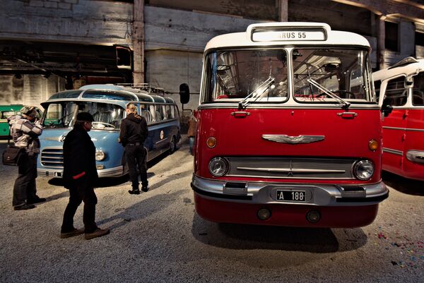 Unikāla retroautobusu izstāde Unikāla retroautobusu izstāde - Sputnik Latvija