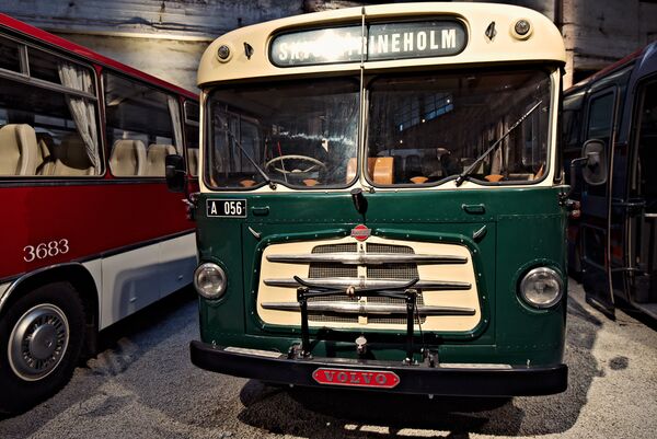 Unikāla retroautobusu izstāde Unikāla retroautobusu izstāde - Sputnik Latvija