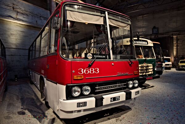 Unikāla retroautobusu izstāde Unikāla retroautobusu izstāde - Sputnik Latvija