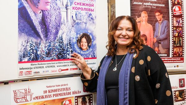 Наталья Бондарчук представляет на фестивале свой фильм Тайна Снежной королевы - Sputnik Латвия