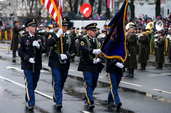 Военный парад посвящённый 98-й годовщины провозглашения Латвийской Республики - Sputnik Латвия