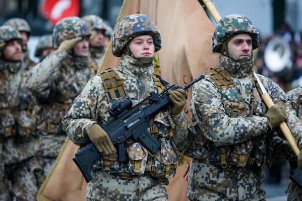 Военный парад посвящённый 98-й годовщины провозглашения Латвийской Республики Военный парад посвящённый 98-й годовщины провозглашения Латвийской Республики - Sputnik Латвия