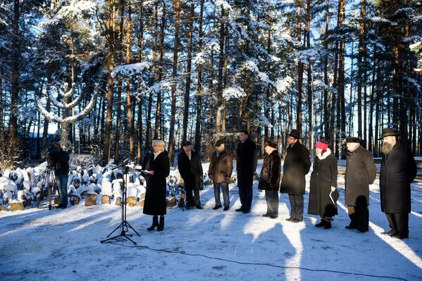 Инара Мурниеце произносит торжественную речь - Sputnik Латвия