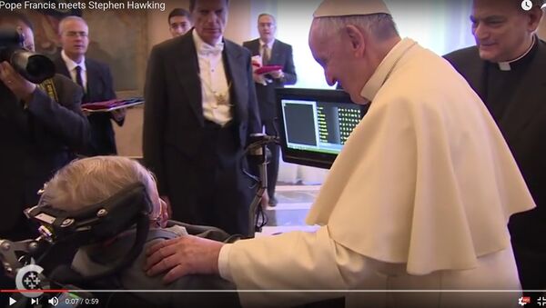 Видеофакт: Папа Франциск встретился с физиком Стивеном Хокингом - Sputnik Латвия