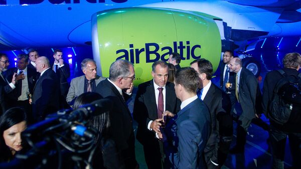 Презентация нового самолета Bombardier CS300 авиакомпании airBaltic Презентация нового самолета Bombardier CS300 авиакомпании airBaltic - Sputnik Латвия