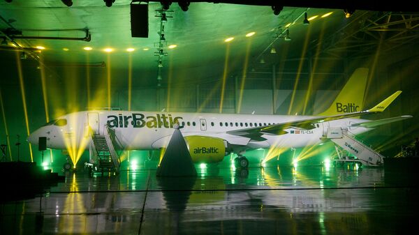 Презентация нового самолета Bombardier CS300 авиакомпании airBaltic Презентация нового самолета Bombardier CS300 авиакомпании airBaltic - Sputnik Латвия