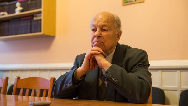 Альфред Петрович Рубикс сложил полномочия руководителя Социалистической партии Латвии - Sputnik Латвия