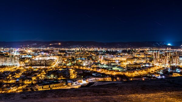 Покровская гора Красноярск ночью